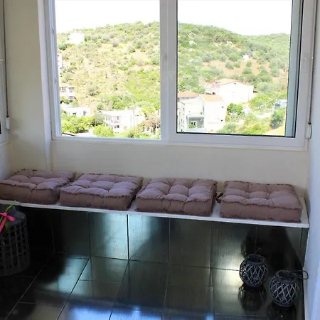 Sea View Villa *