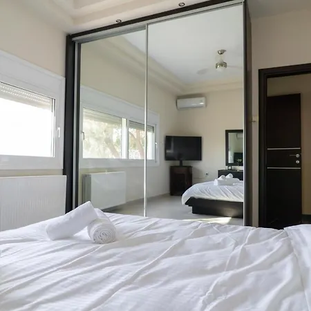 Alpha Sea View With Pool Willa Wolos