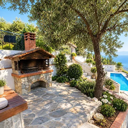 וילה Sea View Complex With Shared Pool