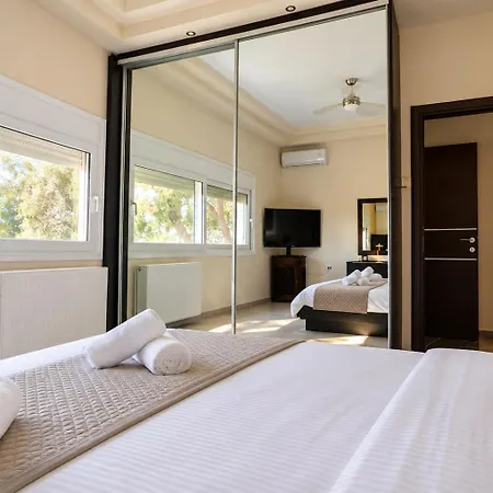 Sea View Complex With Shared Pool